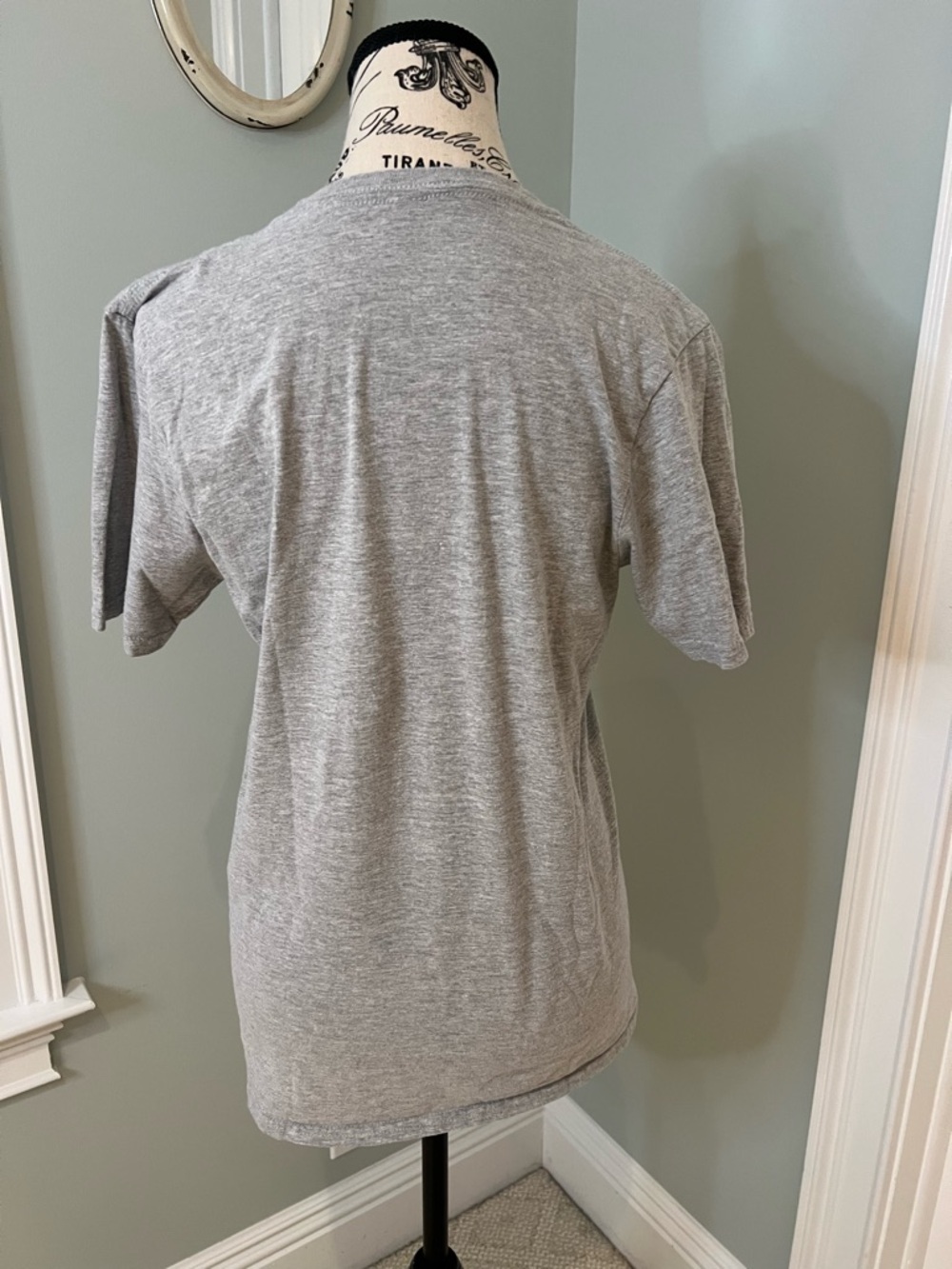 David Bowie "Aladdin Sane" crewneck t-shirt | Size S | Gray | Unisex | Like New - Picture 3 of 8